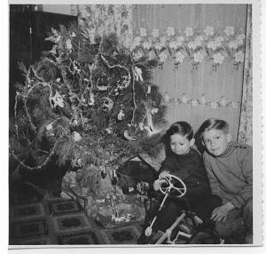 11 NOEL 56 RUE CHARLEROI A ECKMUHL AVEC MON FRERE RICHARD